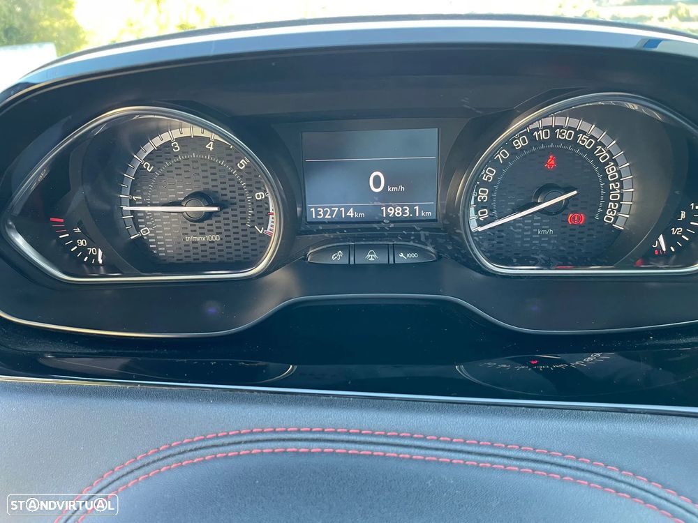 Peugeot 208 GTI 200 THP - 15