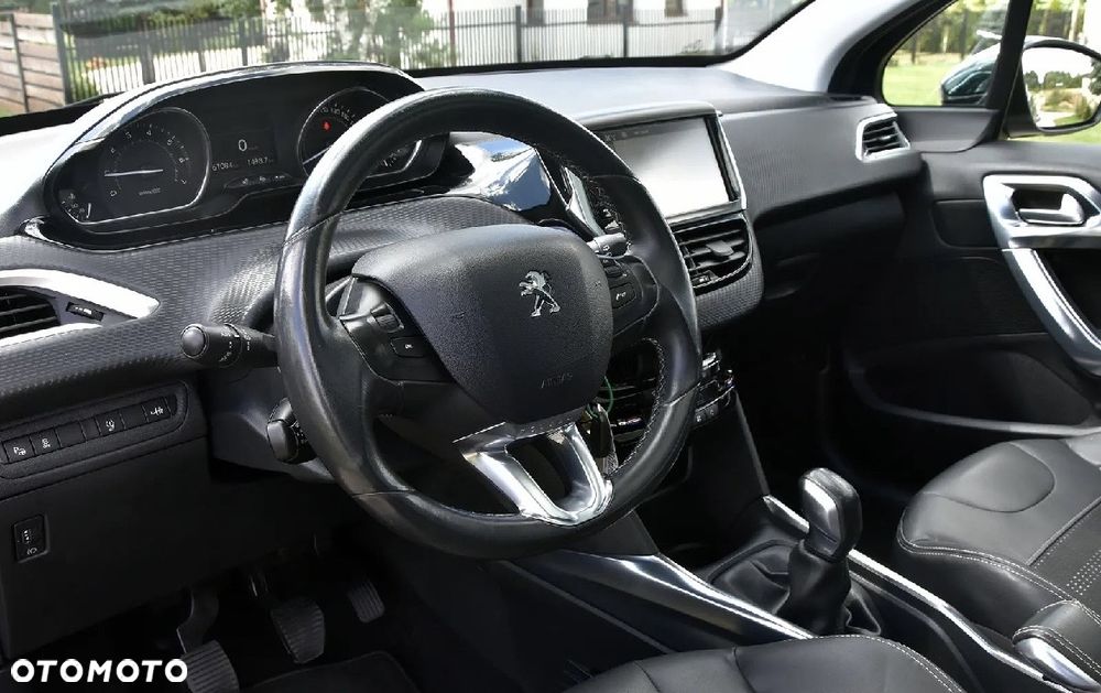 Peugeot 2008 1.2 VTi Allure - 22