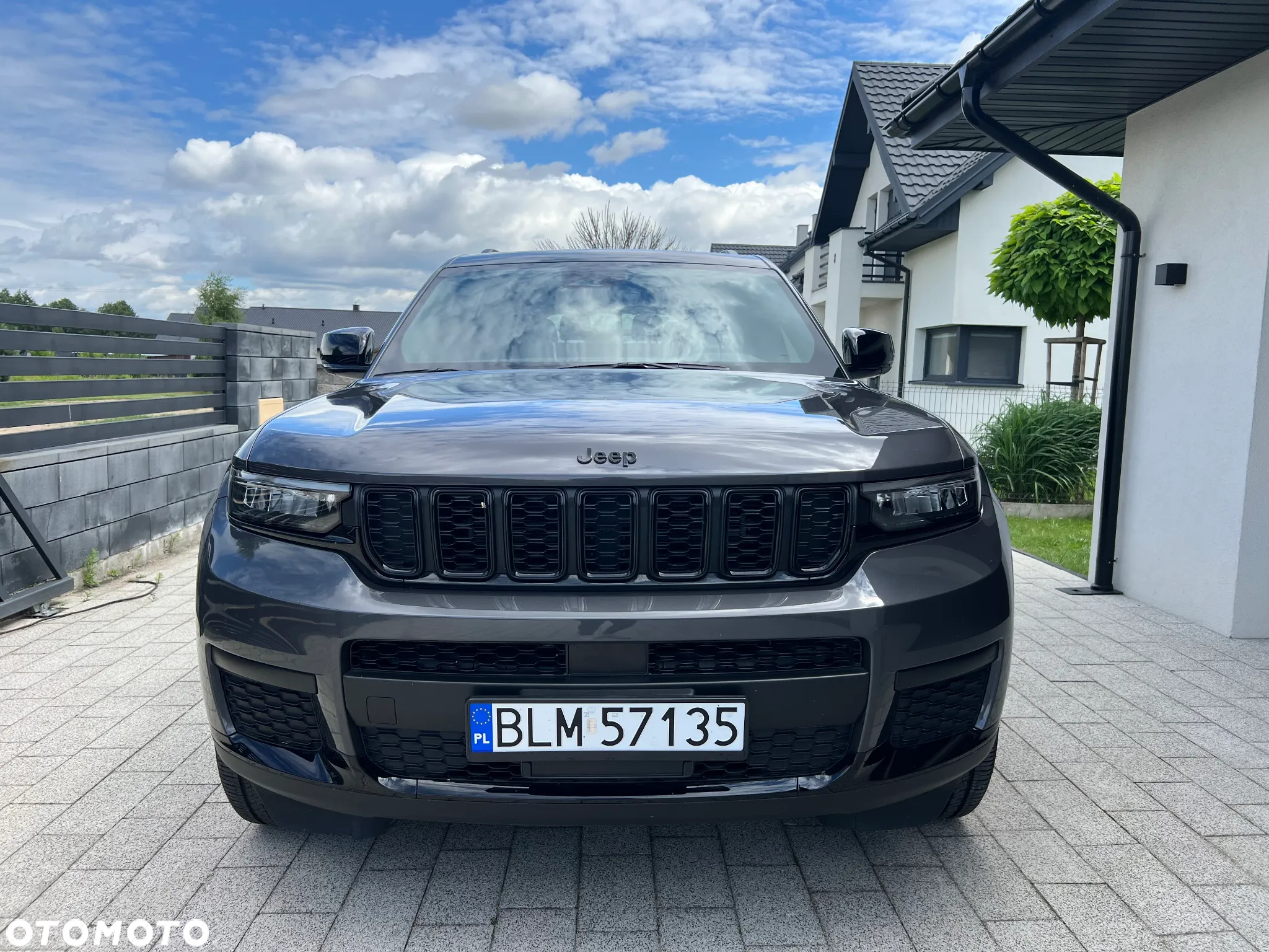 Jeep Grand Cherokee - 14