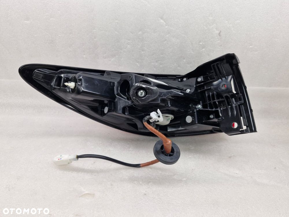 MAZDA CX-60 LED LAMPA TYL CAŁA W KLAPĘ I BŁOTNIK KBB451150 - 10