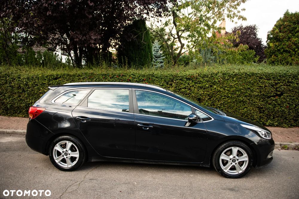 Kia Ceed 1.6 GDI Platinum Edition - 4