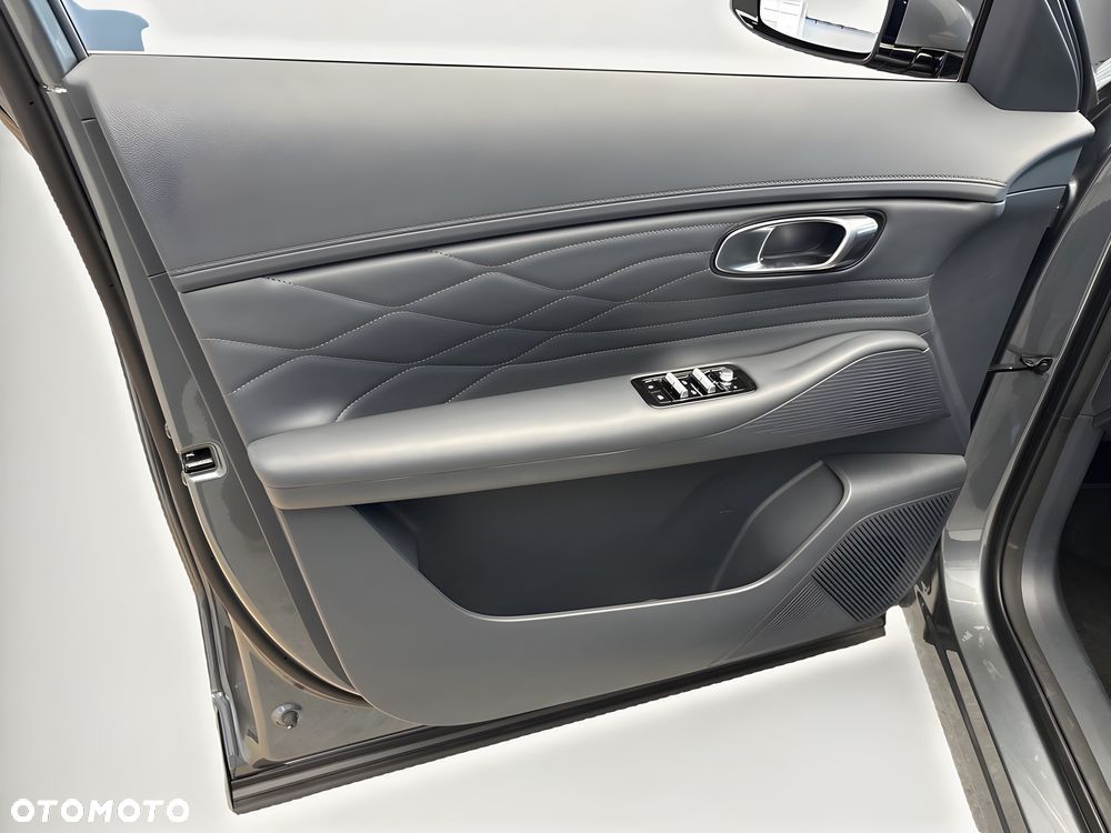 Geely Starray EM-i 1.5 PHEV Pro DHT - 10