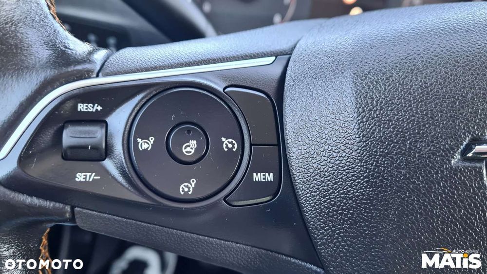 Opel Crossland X - 19