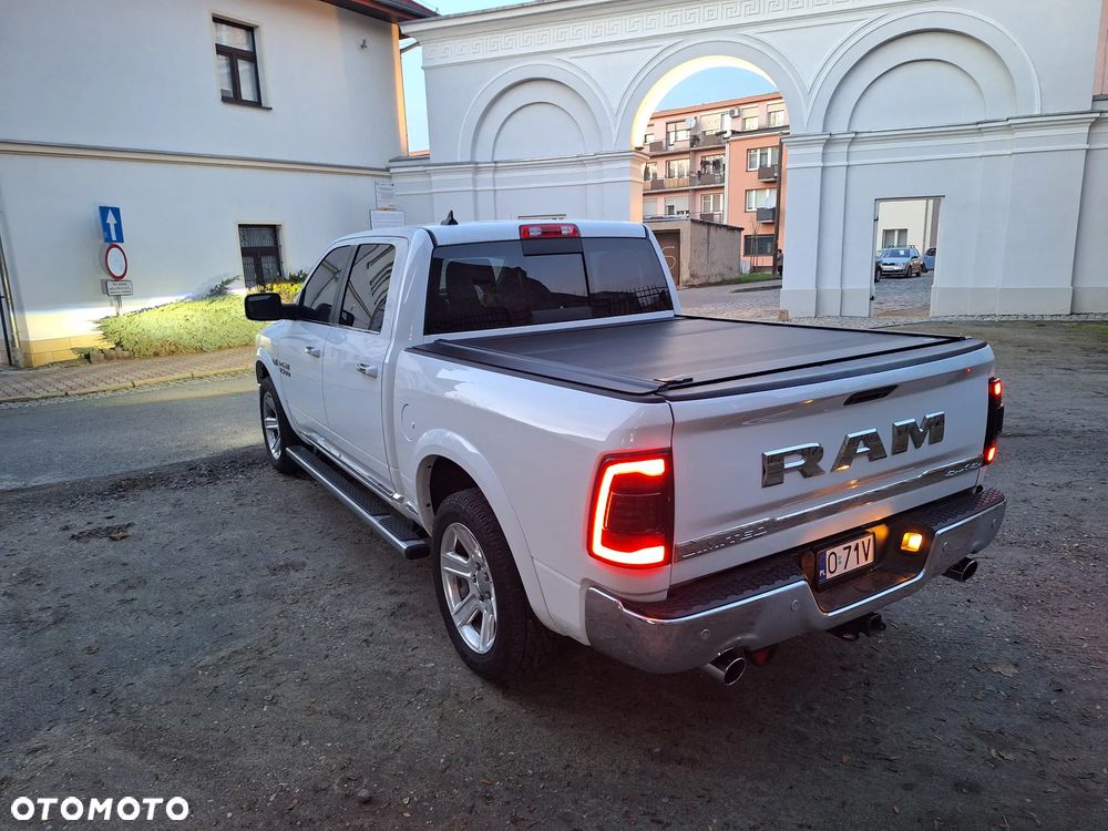 Dodge RAM - 8