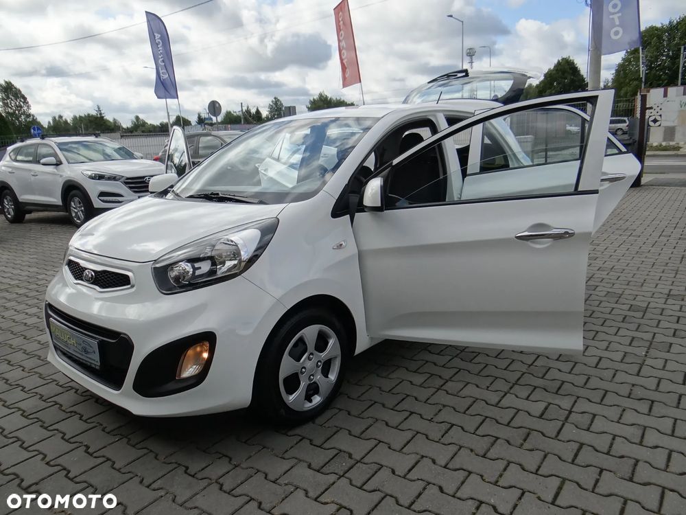 Kia Picanto 1.0 Dream Team Edition - 12