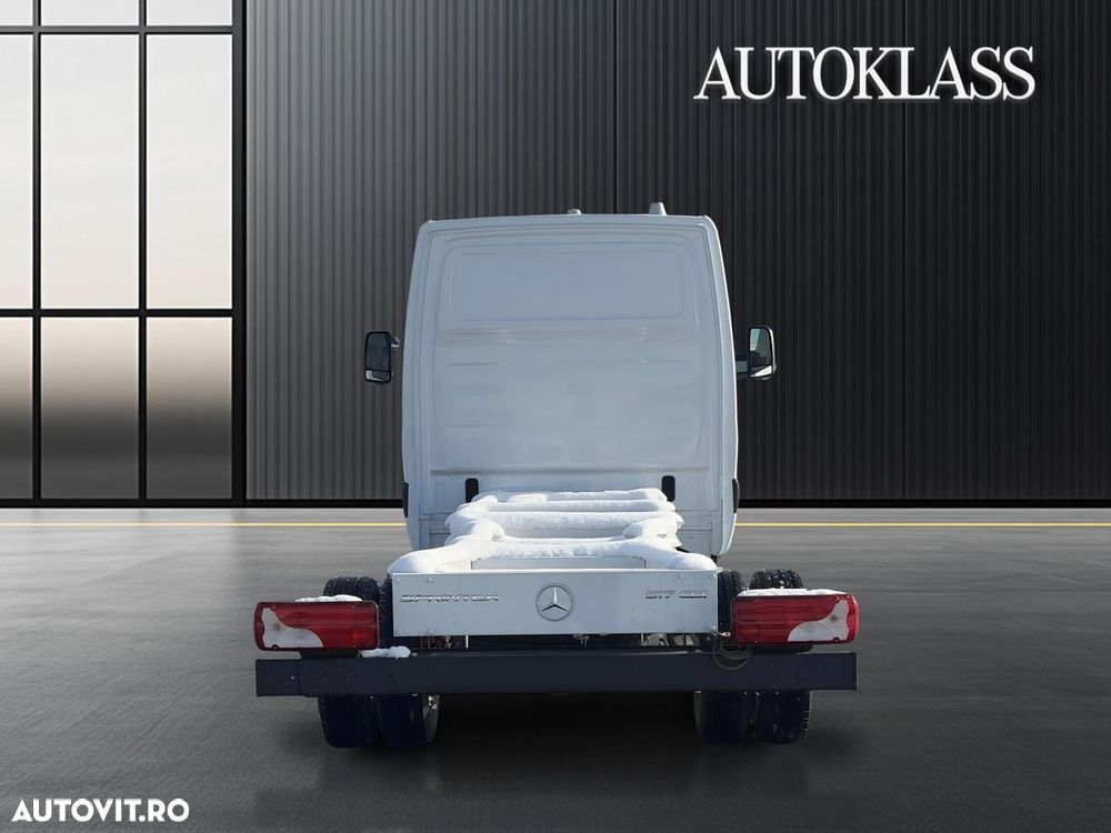 Mercedes-Benz Sprinter 517 - 4