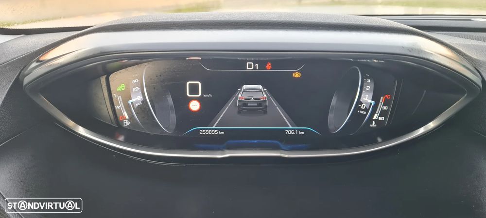 Peugeot 5008 BlueHDI 130 EAT8 Allure Business-Pack - 29