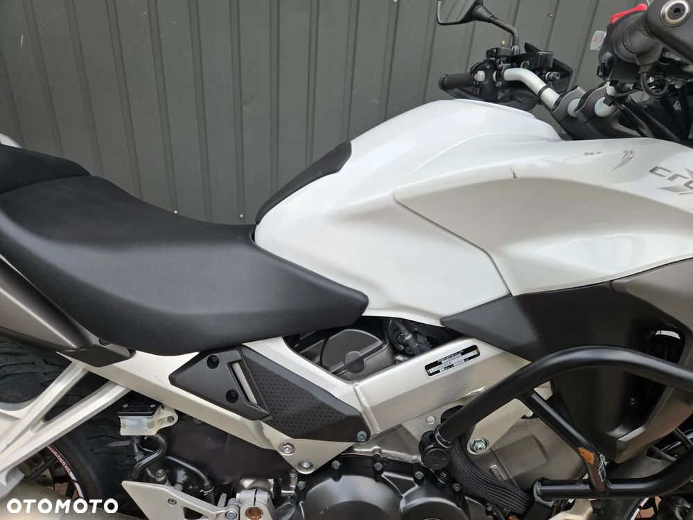 Honda VFR - 29