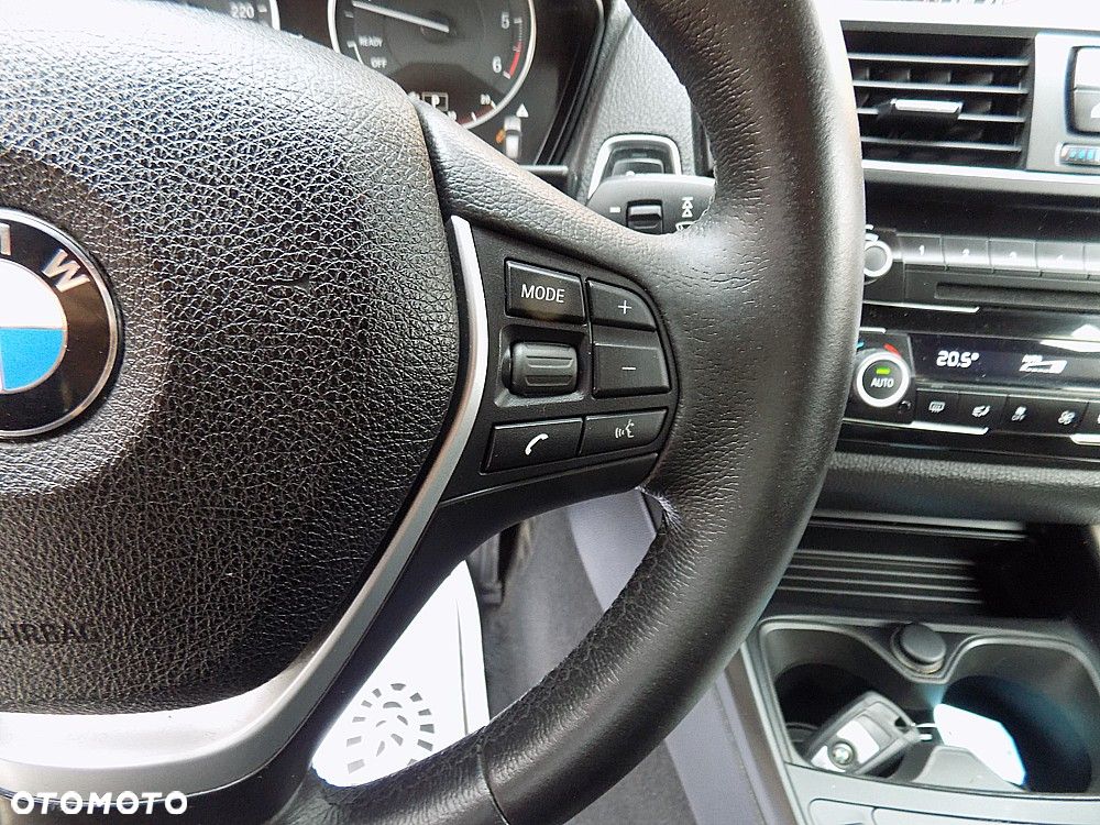 BMW Seria 1 118d Sport Line - 13