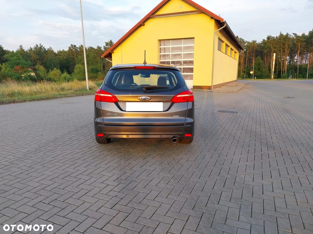 Ford Focus Turnier 1.5 EcoBoost Start-Stopp-System Titanium - 5