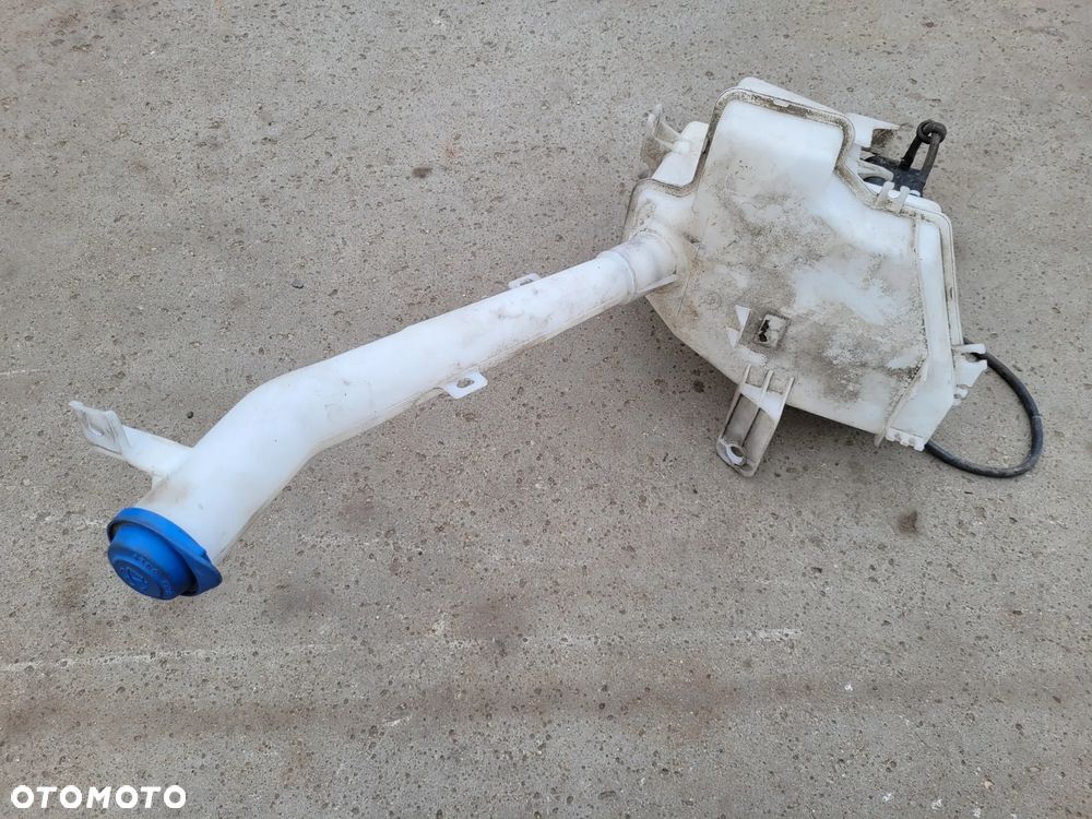 Zbiornik spryskiwaczy pompka Kia Soul I Lift 1,6 GDI 2013r 98610-2K500 - 2