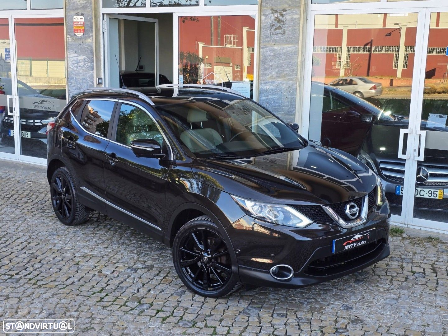 Nissan Qashqai 1.6 dCi Tekna Premium 17 360 S&S - 3