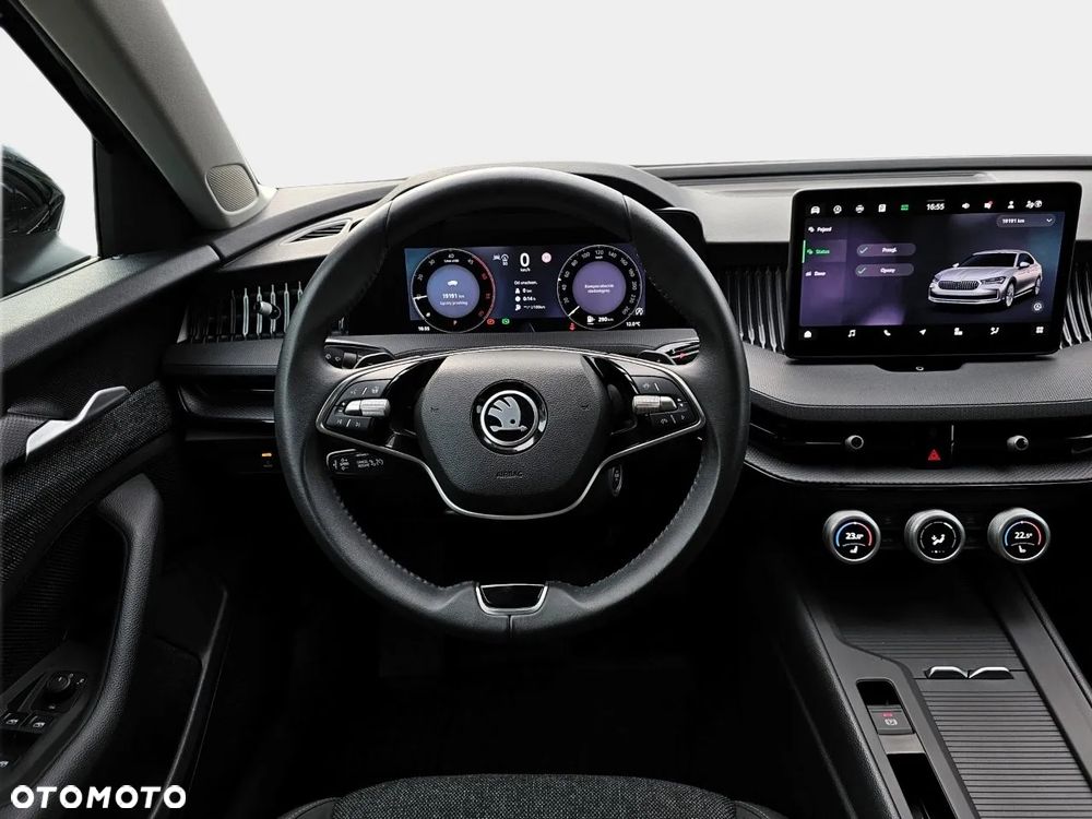 Skoda Superb 2.0 TDI SCR Essence DSG - 23