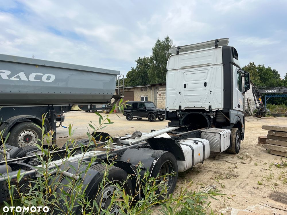 Mercedes-Benz Actros - 13