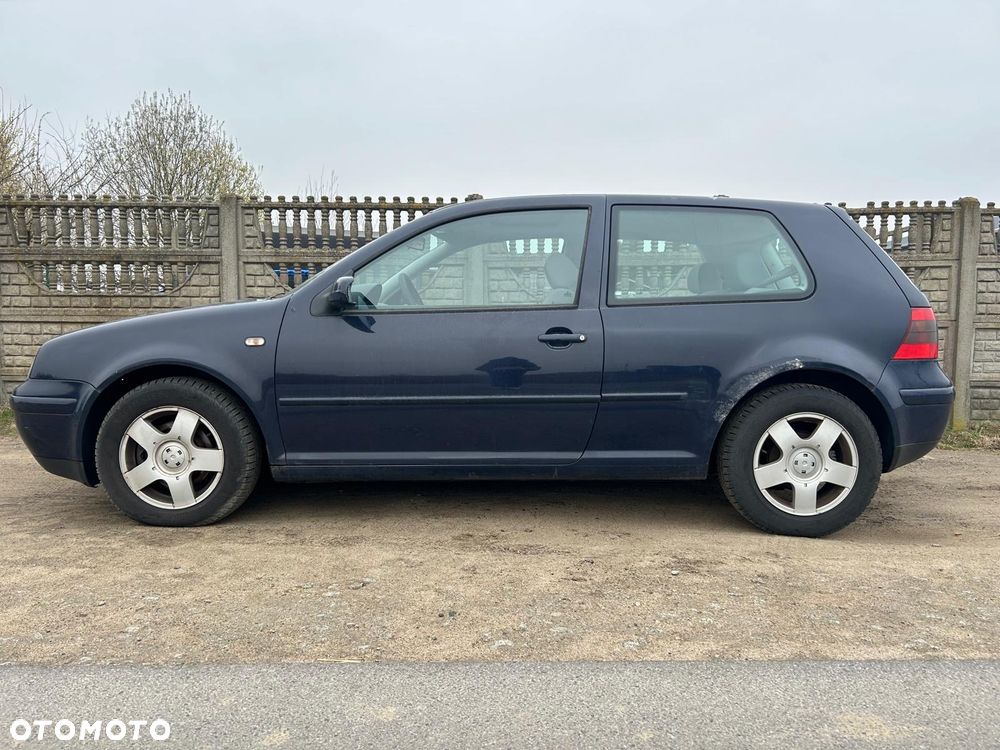 Volkswagen Golf - 5