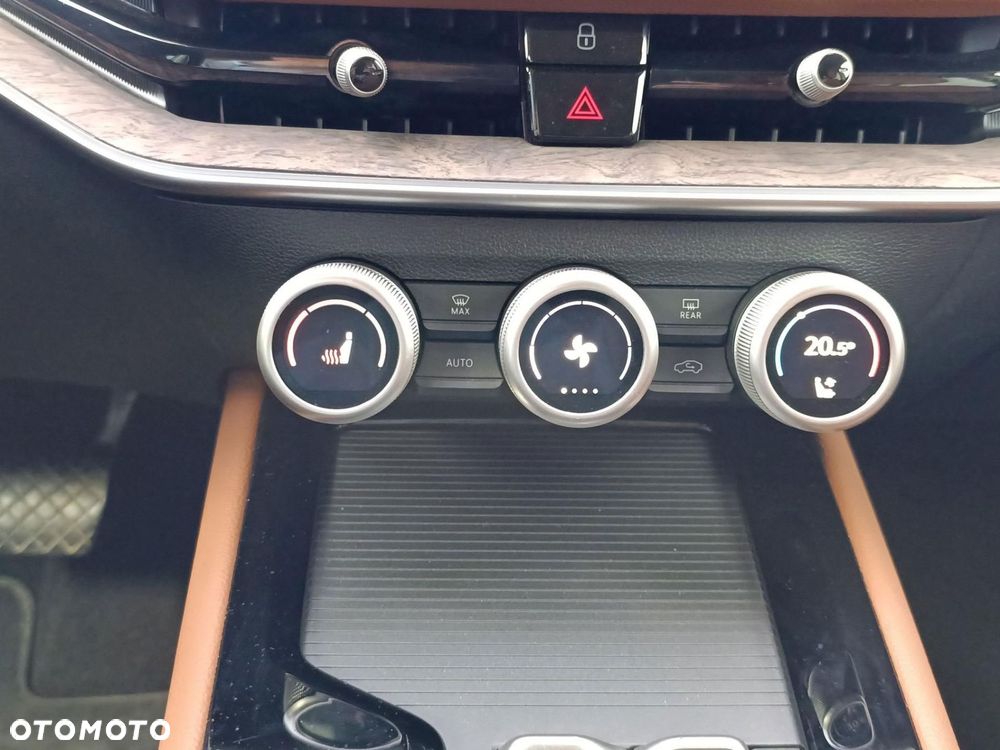 Skoda Superb 1.5 TSI Plug-in Hybrid L&K DSG - 39
