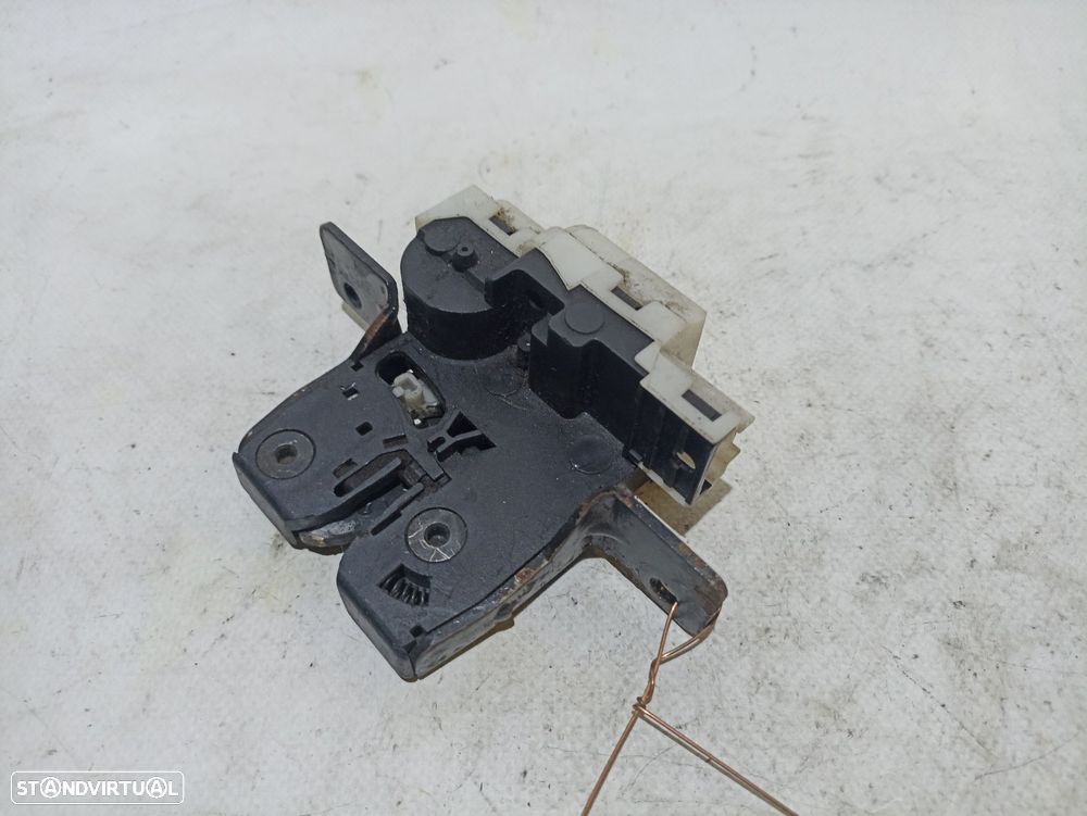 Fechadura / fecho da mala RENAULT Clio III (BR0/1, CR0/1) - 2