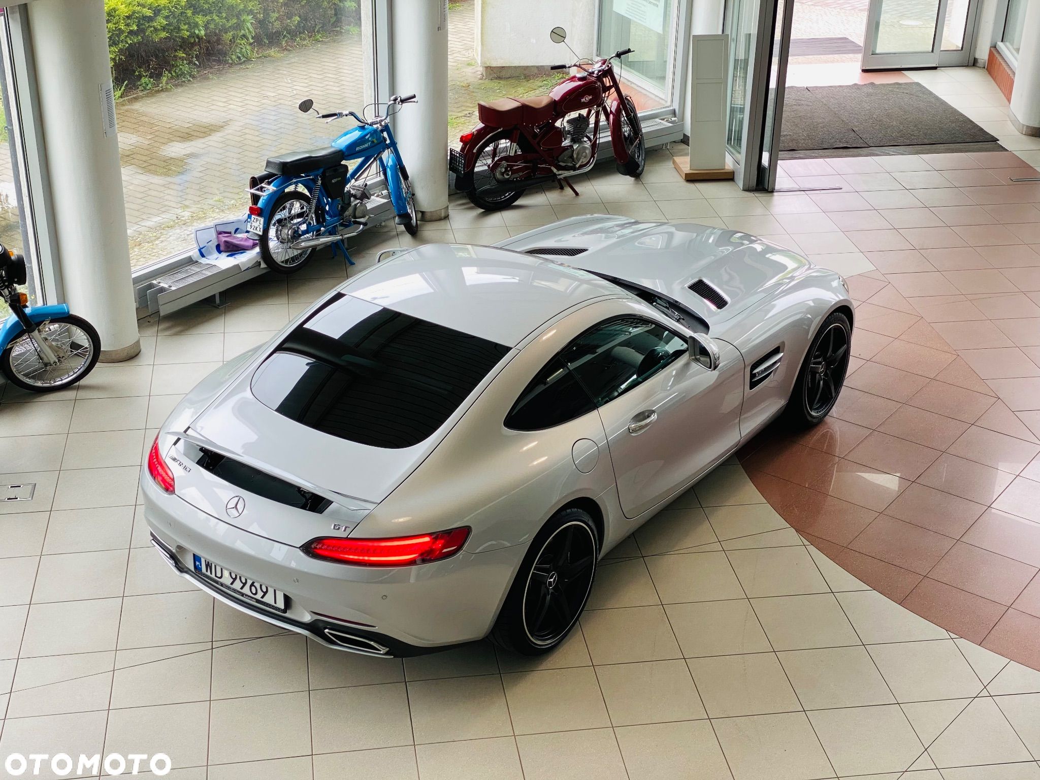 Mercedes-Benz AMG GT Standard - 1