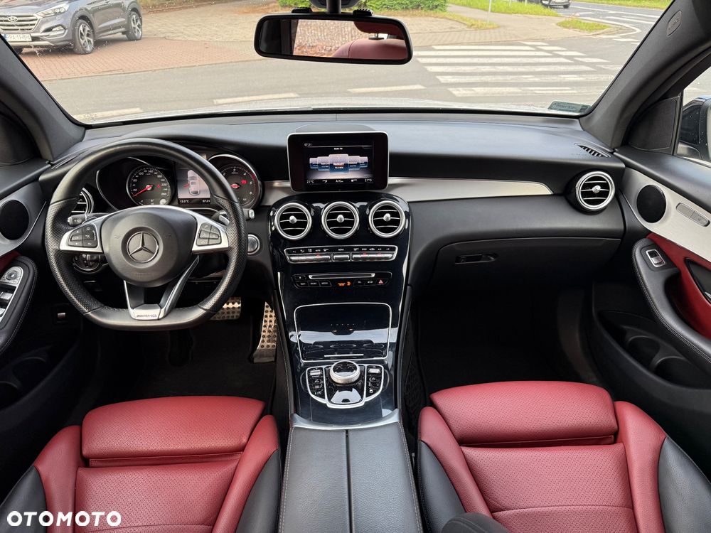 Mercedes-Benz GLC 220 d 4Matic 9G-TRONIC AMG Line - 10