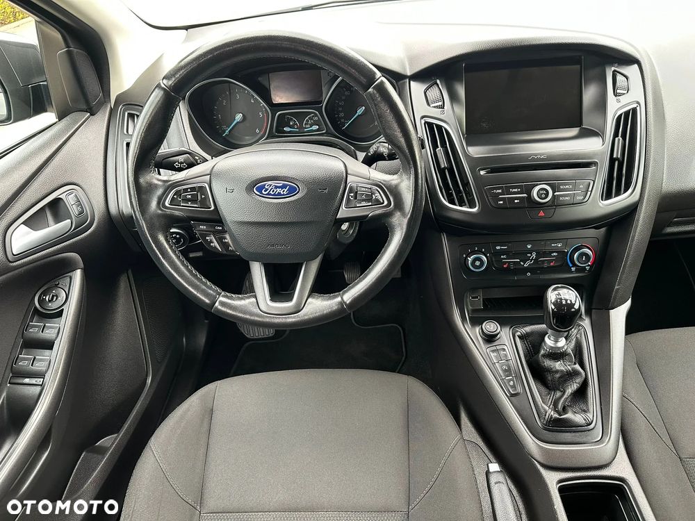 Ford Focus - 17