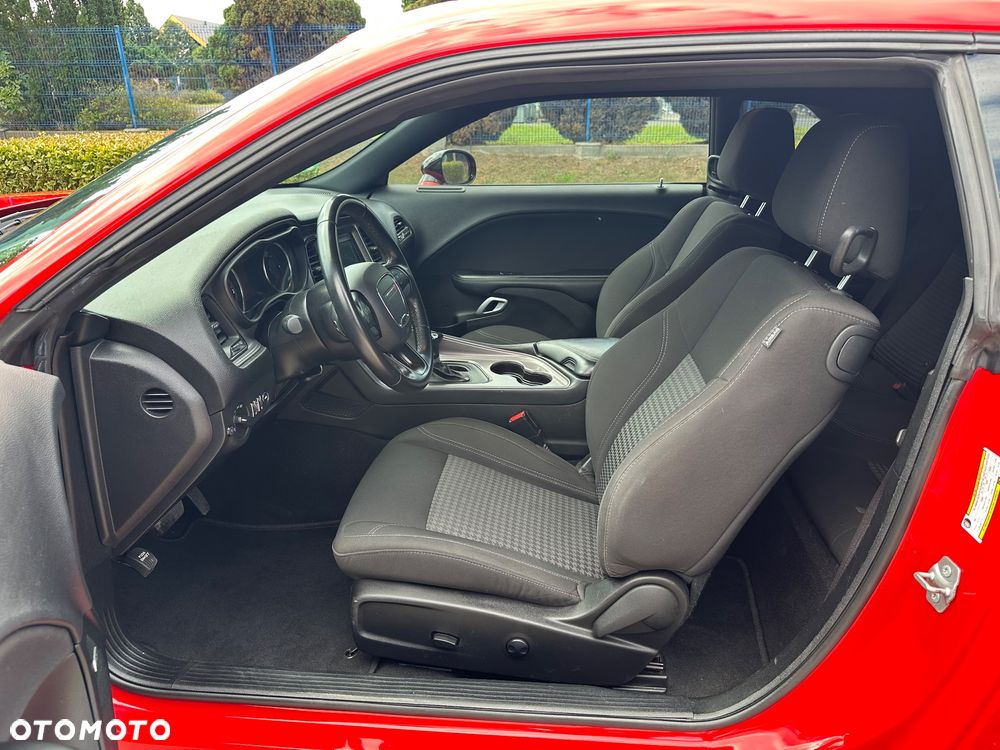 Dodge Challenger 3.6 SXT Plus - 16