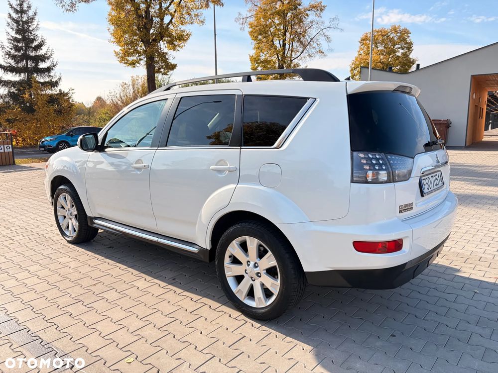 Mitsubishi Outlander 2012 photo 5