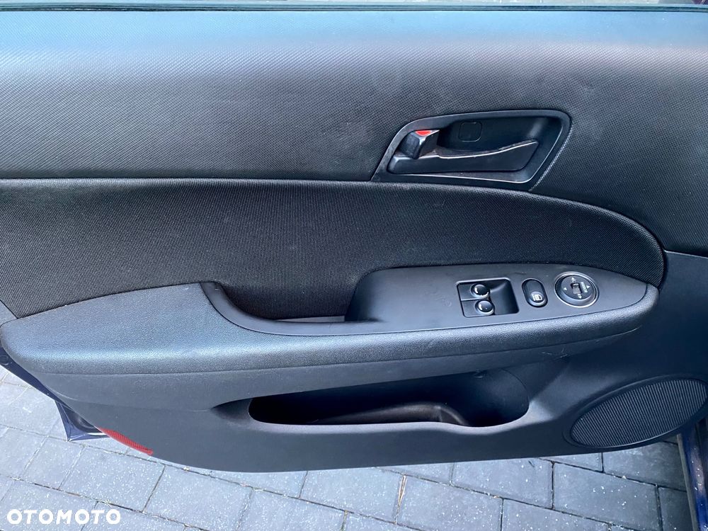 Hyundai i30 1.6 CRDi Comfort - 23