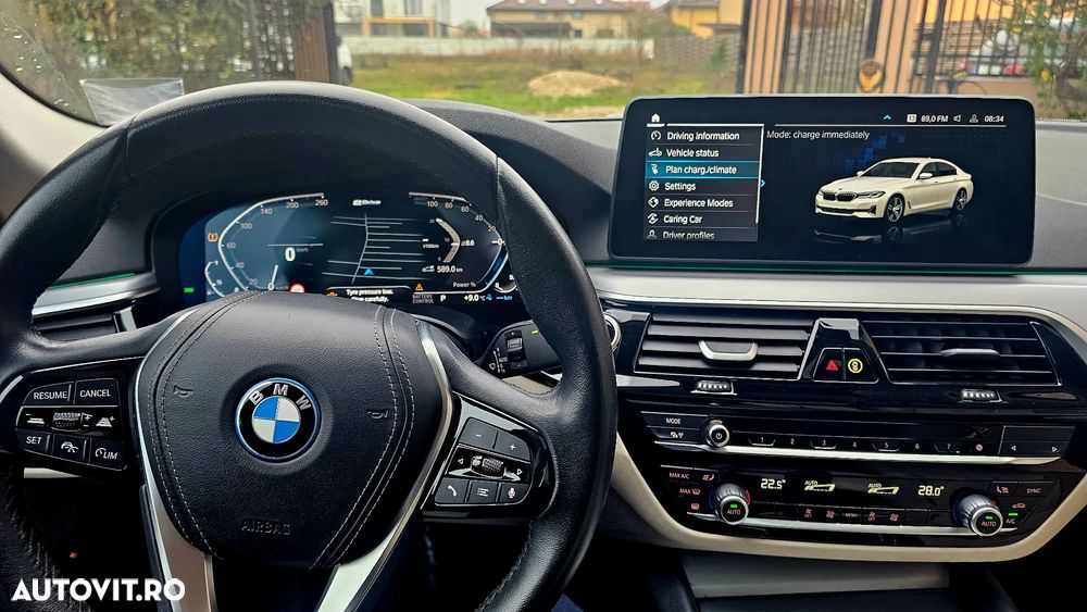 BMW Seria 5 530e Aut. Luxury Line - 9