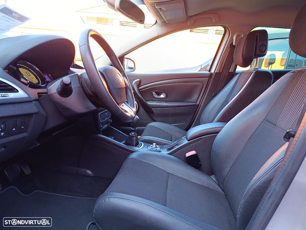 Renault Mégane Sport Tourer 1.5 dCi Dynamique S - 14