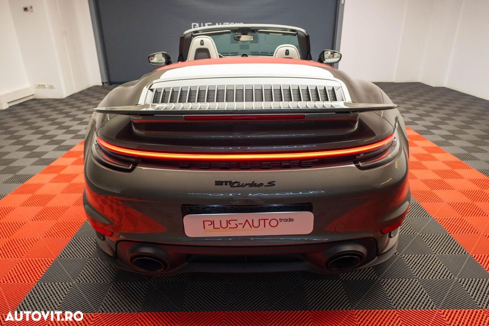 Porsche 911 - 23