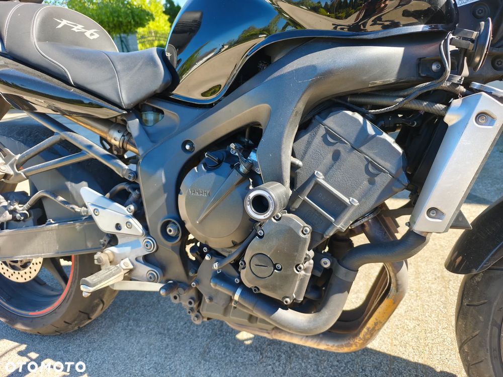 Yamaha FZ6 - 10