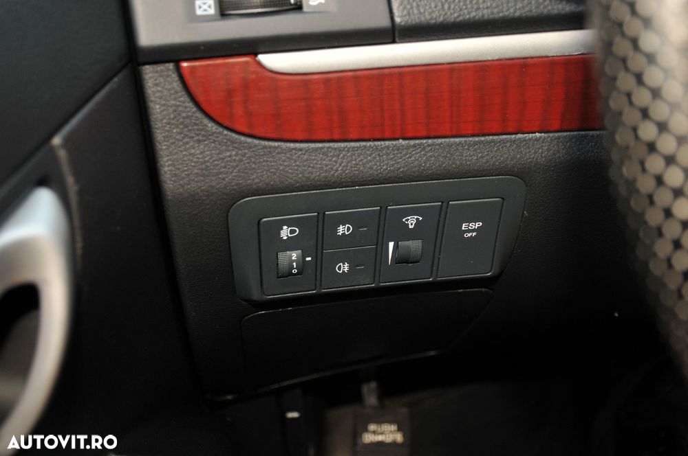 Hyundai Santa Fe 2.2 DSL VGT 5 SEATS 4WD AT FULL - 17