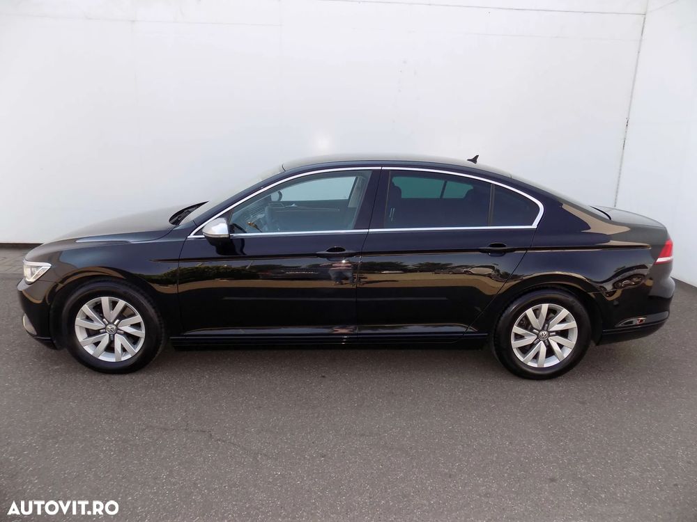 Volkswagen Passat 2.0 TDI SCR DSG Comfortline - 2