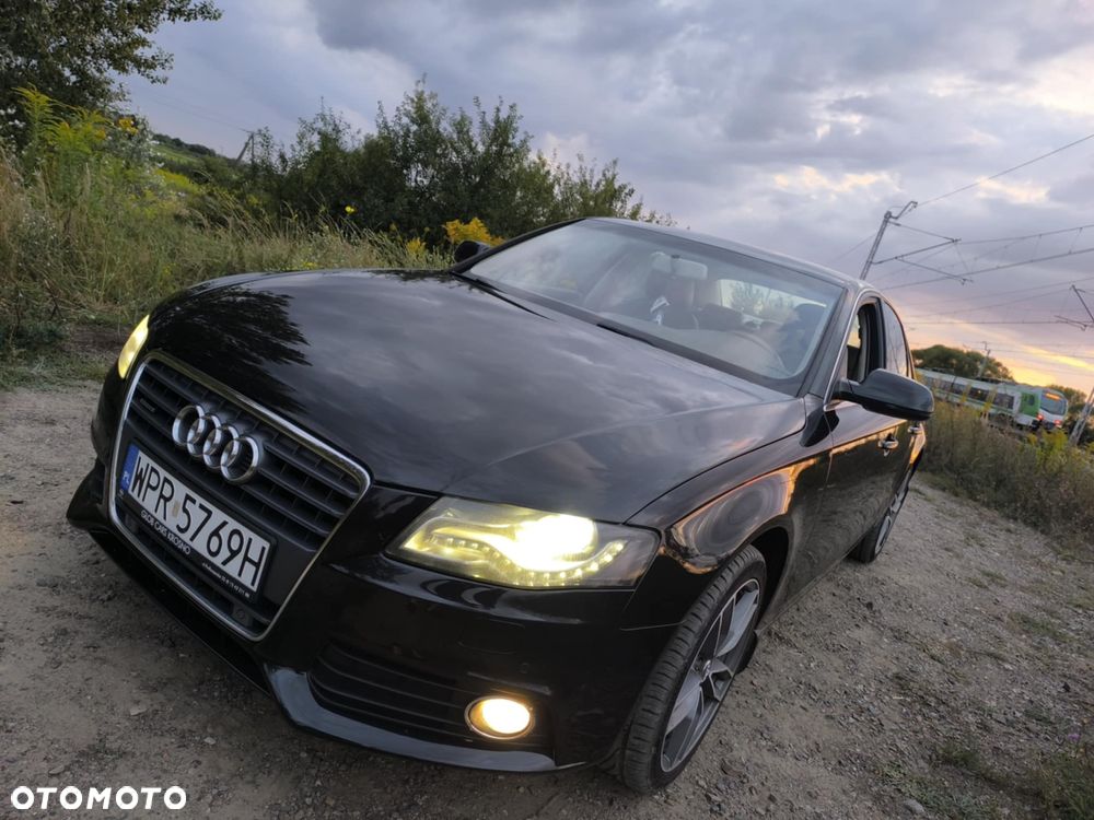 Audi A4 Avant - 25