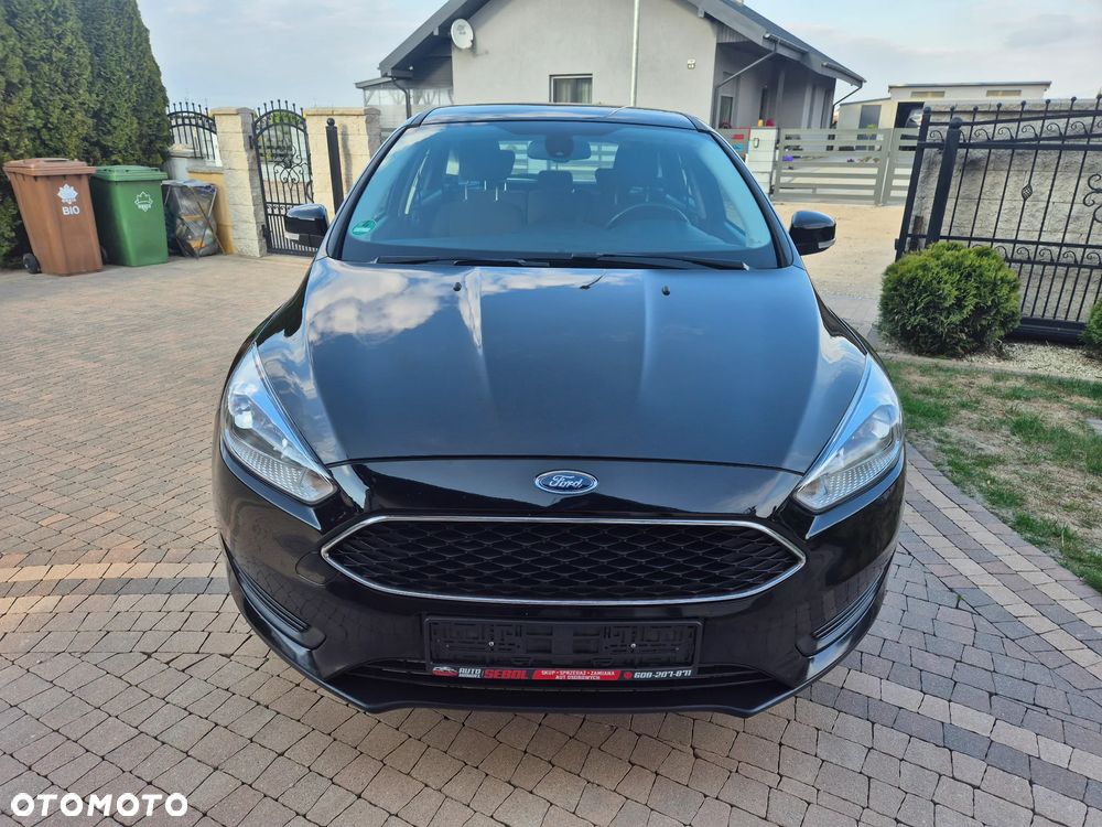 Ford Focus 1.6 Ambiente - 22