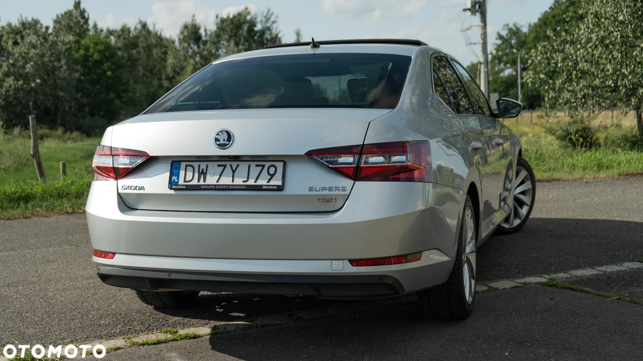 Skoda Superb 2.0 TDI 4x4 L&K DSG - 9