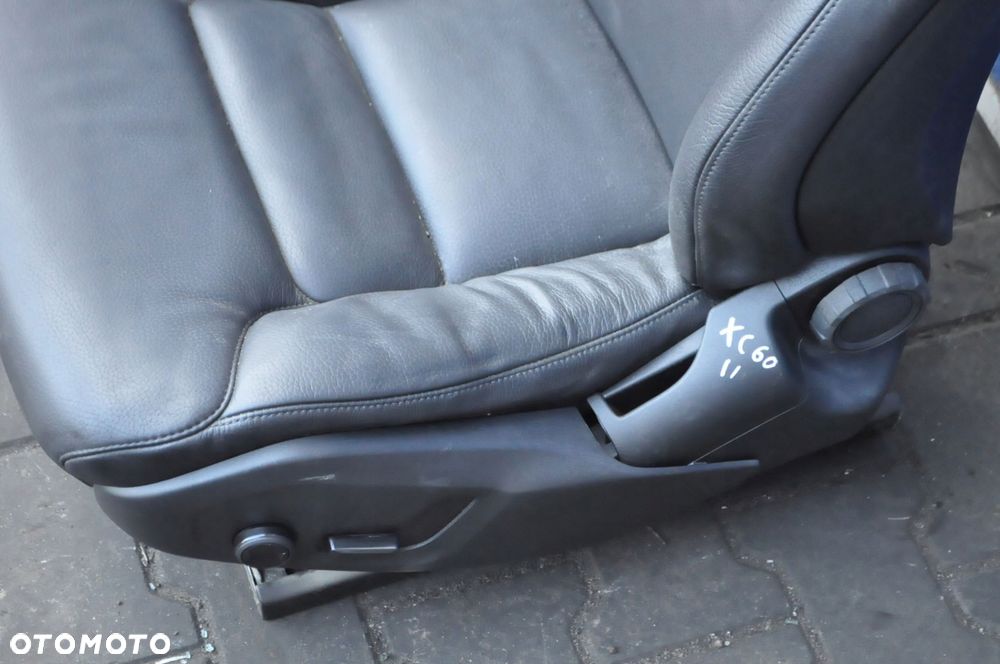 VOLVO XC60 II KOMPLET FOTELI  FOTELE SIEDZENIA SKÓRA KANAPA BOCZKI - 15