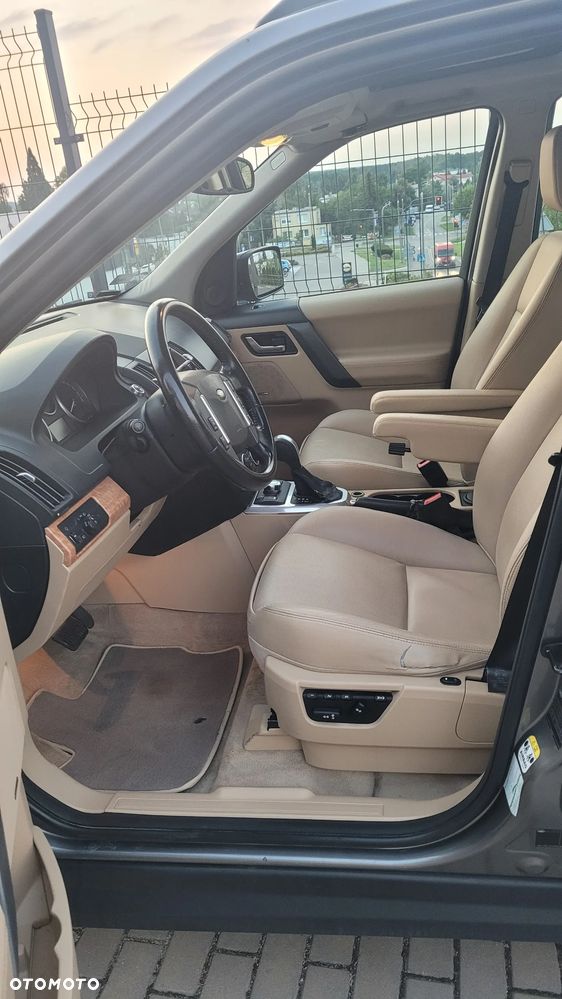 Land Rover Freelander - 12