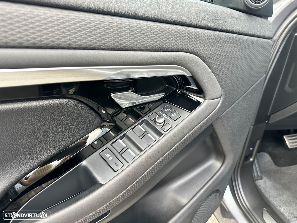 Land Rover Range Rover Evoque 2.0 D150 AWD R-Dynamic S Auto - 29