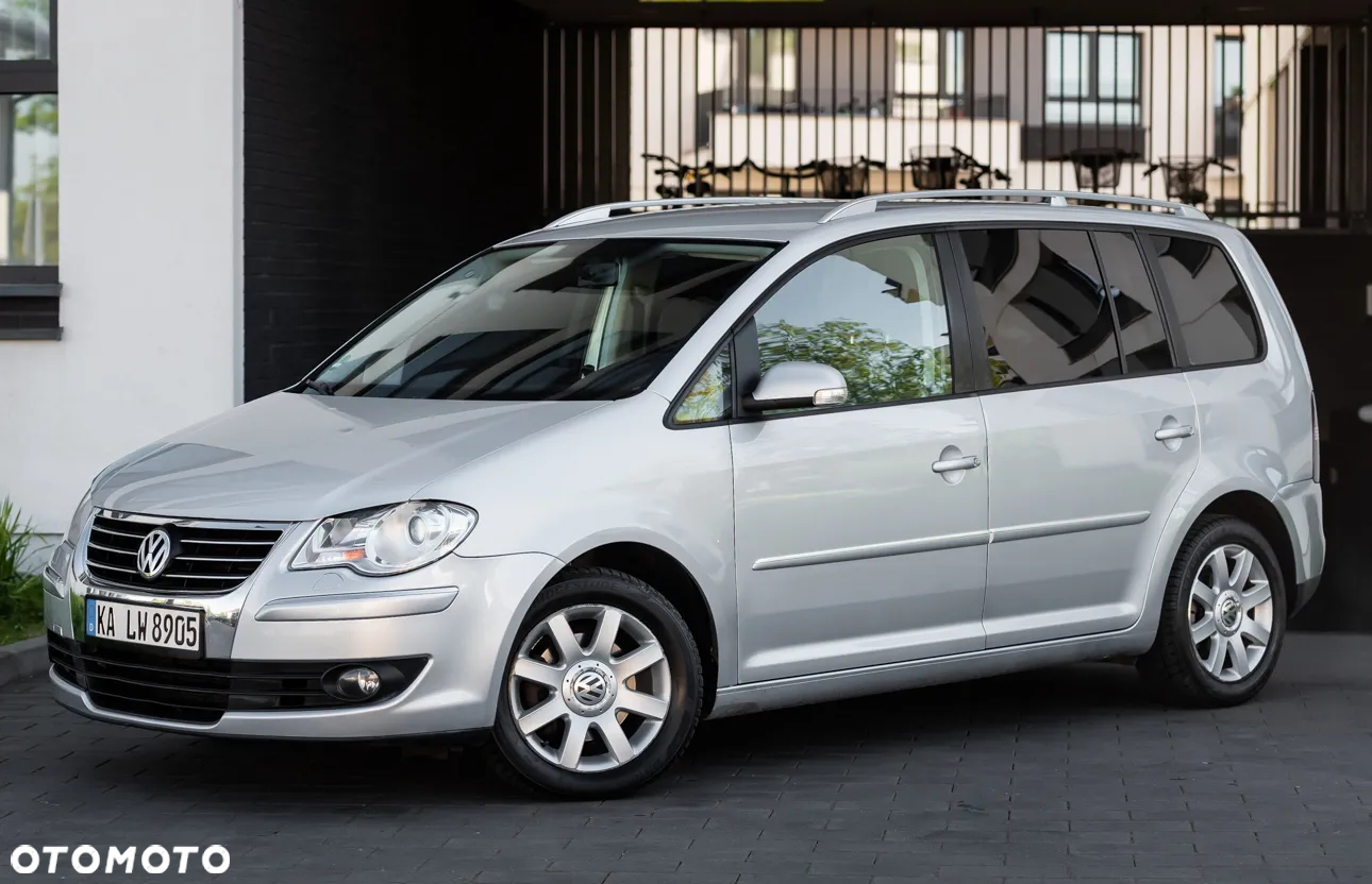 Volkswagen Touran - 6
