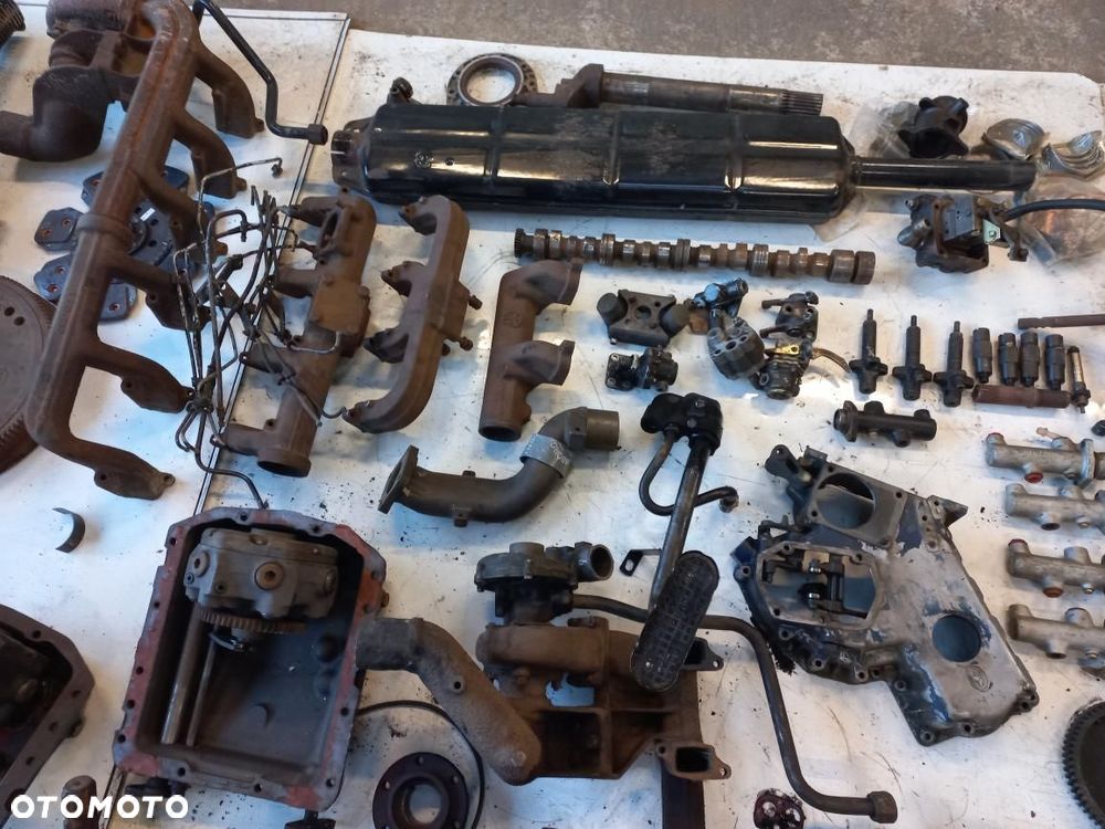 Części do silnika SAME,LAMBORGHINI,HURLIMAN 1000.6ATI 1000.6WTI.1000,6P 1000.3A 3,4,5,6 CYLINDRÓW 07511100,70720.4, 048.11100, 985P, 0471110.0,045.0065.6, 711100,065.1410.0, 75325.0, GŁOWICA,WTRYSK,BLOK,WAŁ,TŁOK,TULEJA,WOM,KOLEKTOR,CHŁODNICA,TURBO,OBUDOWA ROZRZĄDU,KOŁO,WAŁEK,POMPA,BALANSER,MISKA 53279706014, 532610150 KKK WISKOZA,ANTARES II,LASER,SILVER,EXPLORER,CORSARO,CENTAURO,TITAN,TAURUS,MERCURY,JAGUAR,TIGER,BUFFLO,DRAGO,RUBIN,IRON,LEOPARD,GALAXY,SOLAR.ASTER - 11