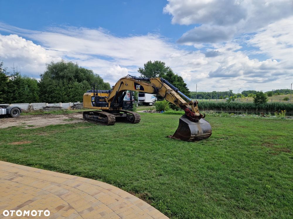 Caterpillar 329E - 28