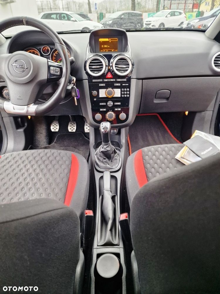 Opel Corsa 1.6 Turbo GSi - 34