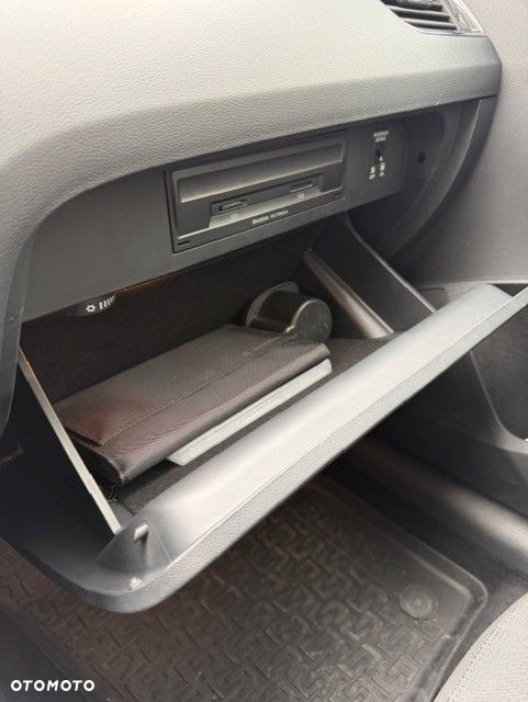 Skoda Octavia 2.0 TDI Style DSG - 12