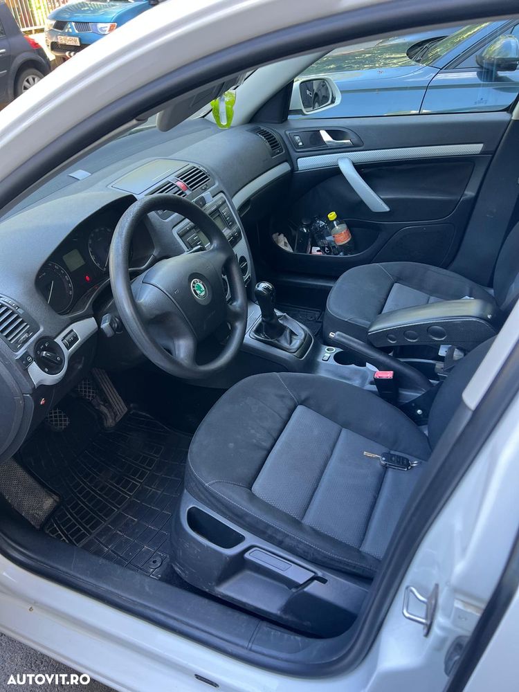Skoda Octavia - 10