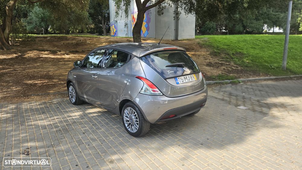 Lancia Ypsilon 1.3 M-jet S&S Silver - 8