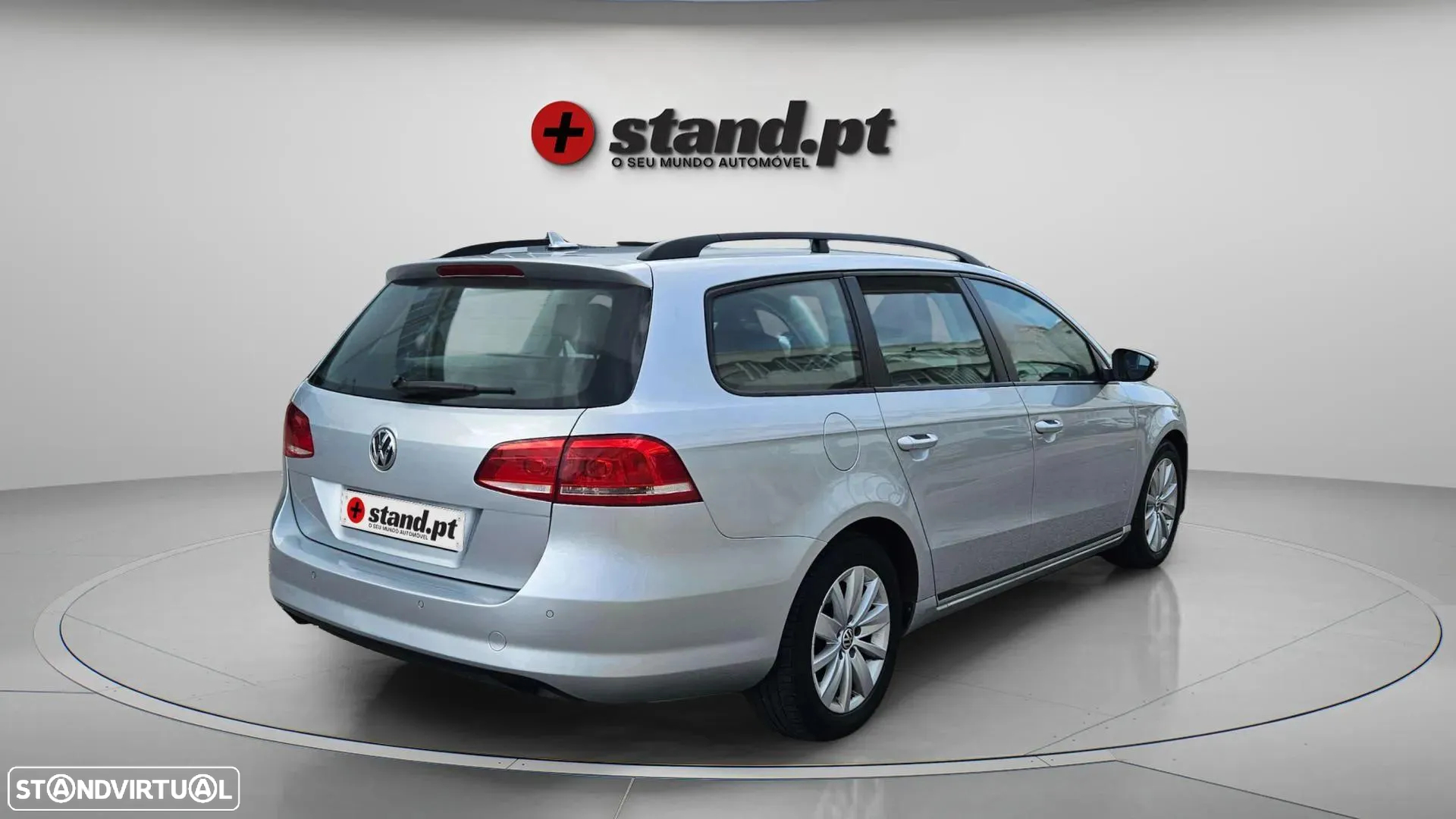 VW Passat Variant 1.6 TDI BlueMotion Highline - 5