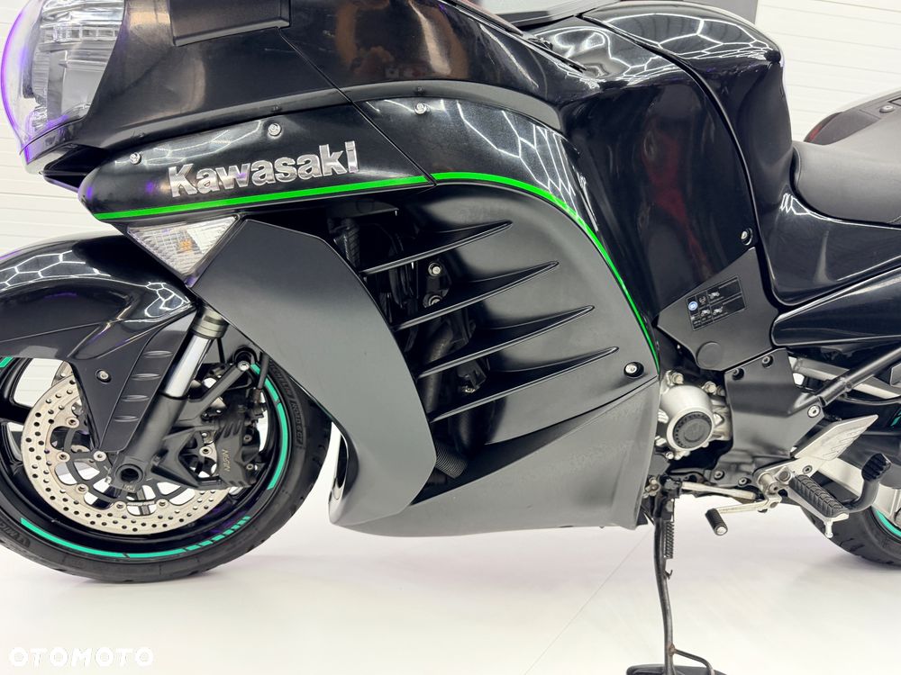 Kawasaki GTR - 32