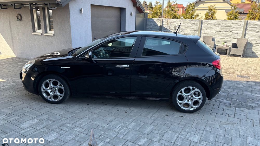Alfa Romeo Giulietta 1.6 JTDM 16V TCT B-Tech - 5