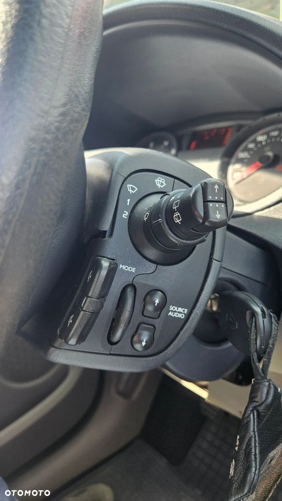 Renault Clio - 19